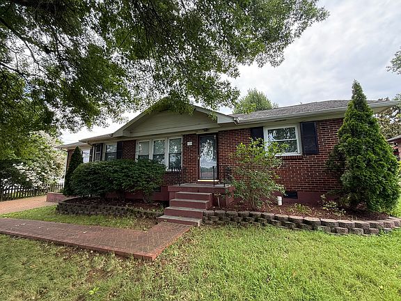 4th image of 530 Annex Ave