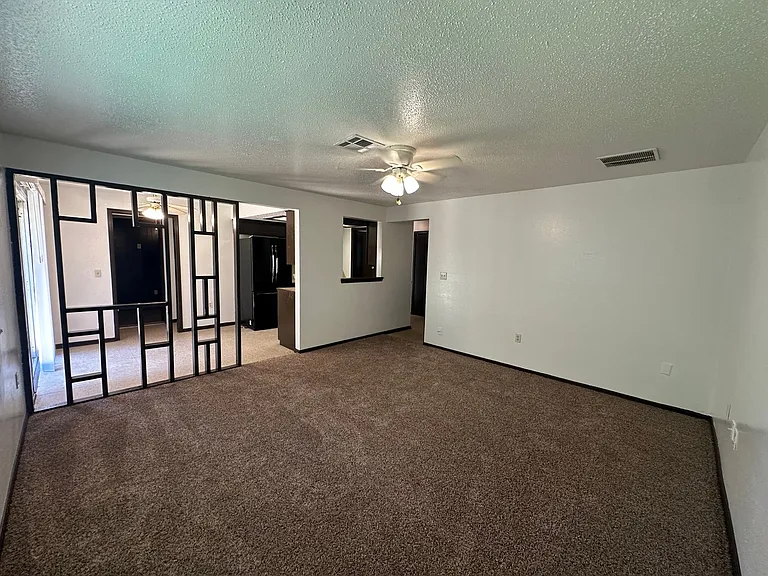 4016 SE 48th St — Photo 35