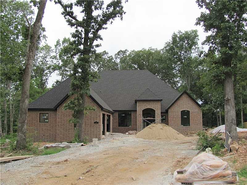 1st image of 1481 Le Chesnay Dr
