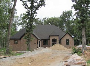 1481 Le Chesnay Dr, Bentonville, AR 72719