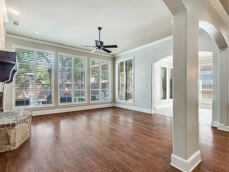 901 Sandy Trl — Photo 20