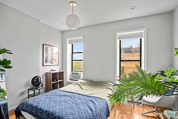 Rented by Compass | media 6