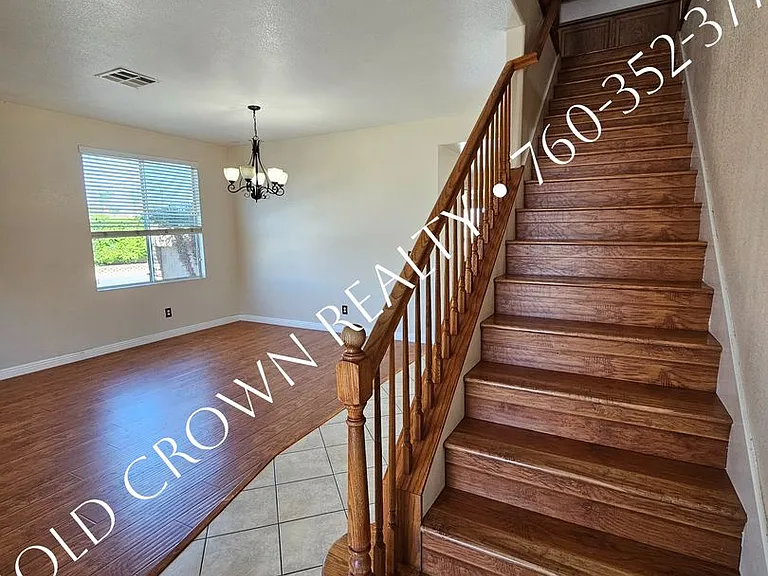 599 Yucca St — Photo 8