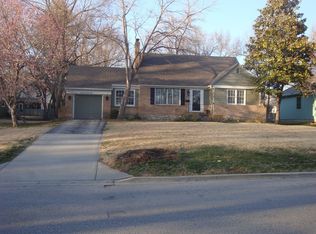 2528 W 90th St, Leawood, KS 66206