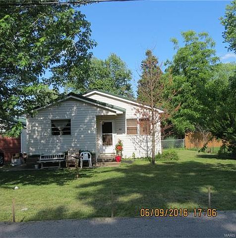1st image of 409 Maiden Ln