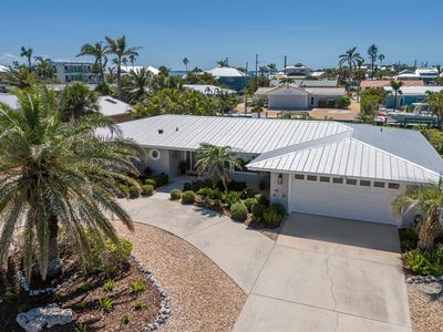 606 Emerald Ln, Holmes Beach, FL, 34217