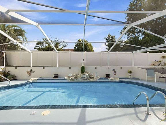 3rd image of 735 W Starjasmine Pl