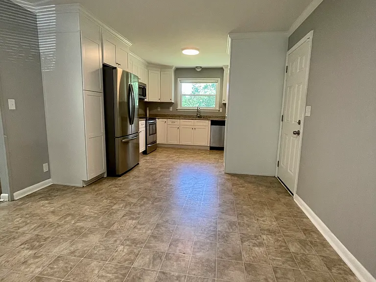 1310 Aswan Dr — Photo 3