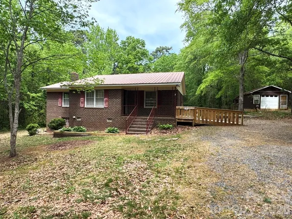 530 Burlington St, Wadesboro, NC 28170