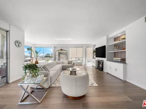 320 N Maple Dr Unit 507, Beverly Hills, CA 90210