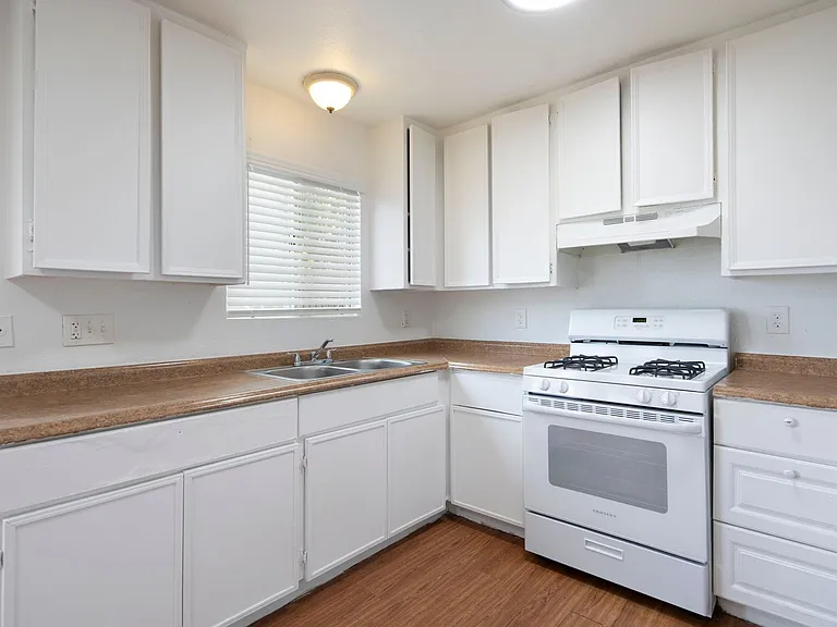 3 bed 2 bath in the heart of San Diego — Photo 19