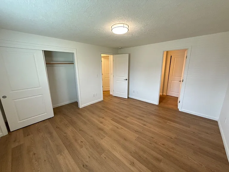 3641 Cherrylawn Ct NE — Photo 19
