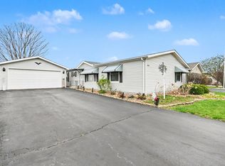 22534 S Woodside Dr, Channahon, IL