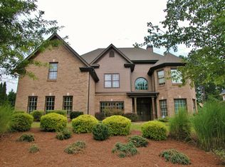 3893 Lost Oak Dr, Buford, GA 30519