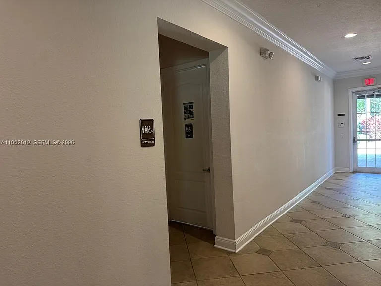 14733 SW 11th St #14733 — Photo 15