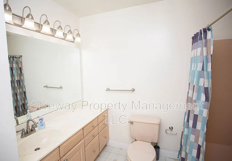 2147 Harbour Dr — Photo 34