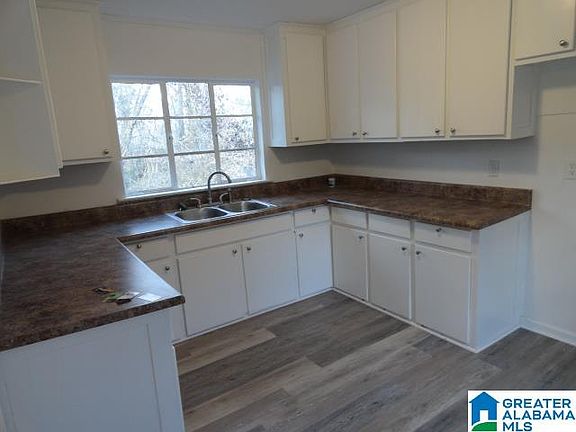 3rd image of 1515 Haven Dr N