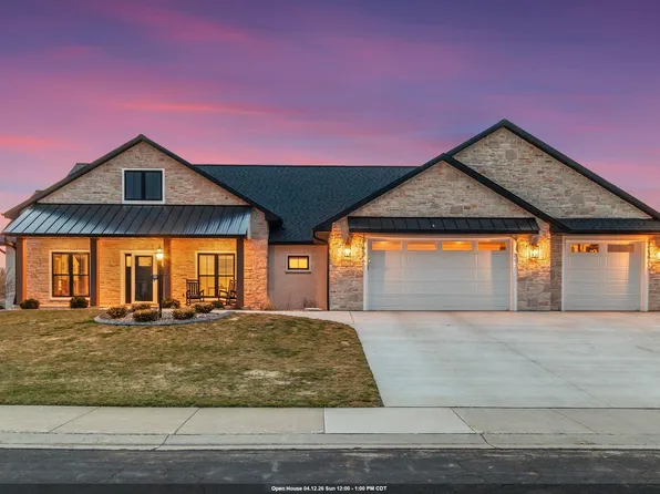 532 Royal Saint Pats Dr, Wrightstown, WI 54180