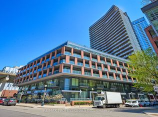 20 Bruyeres Mews #811, Toronto, ON M5V 0G8