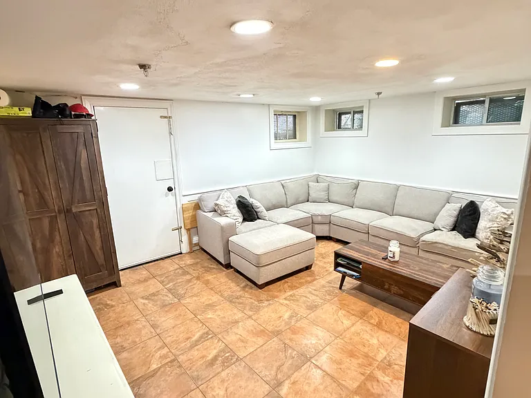 59 W Cedar St #1 — Photo 4
