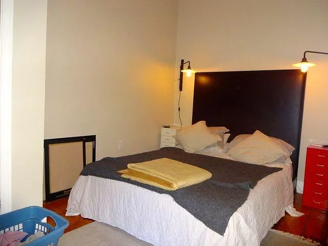 216 W 9th St #1 — Photo 8