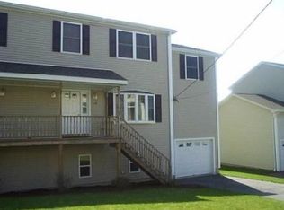 18 Arrowsic St, Worcester, MA 01606