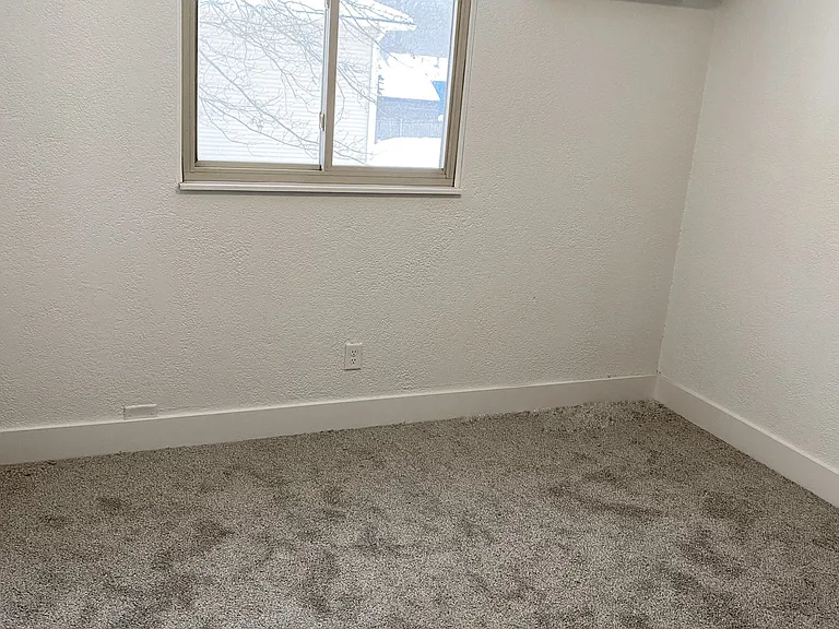 5062 Amy Dr #8 — Photo 8