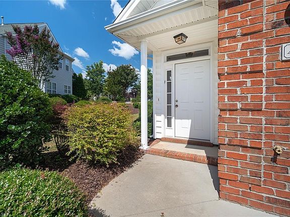 3rd image of 4465 Veranda Lake Ct