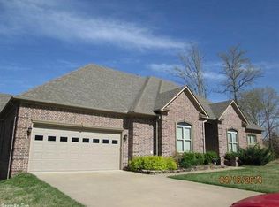 130 Emerald Lake Dr, Searcy, AR 72143