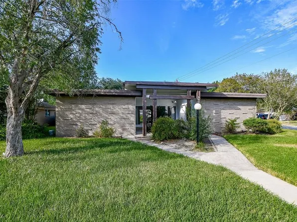 5502 Dumfries Dr, Houston, TX 77096