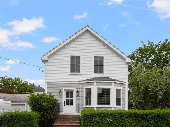 69 Connection St, Newport, RI 02840