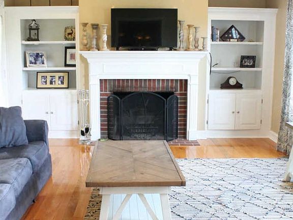 4th image of 1690 Cardwell Ln