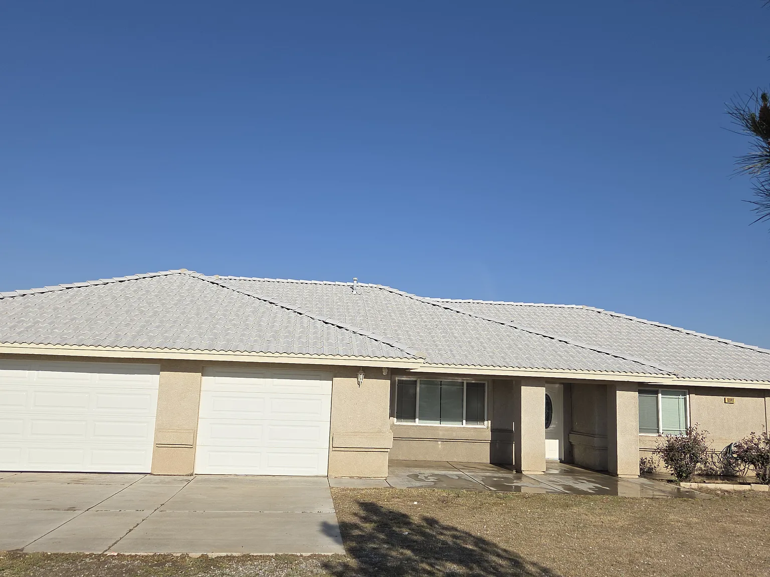 4 bed, 2237 sqft, $2,700 — Photo 1