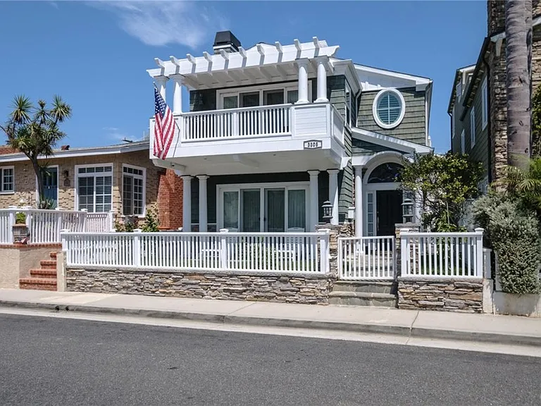 3306 Highland Ave — Photo 3