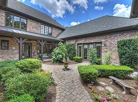 2nd image of 5428 Carmel Park Dr