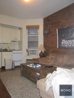 Rented by Bond New York | media 23