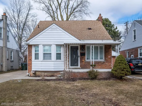 21221 Frazho St, Saint Clair Shores, MI 48081