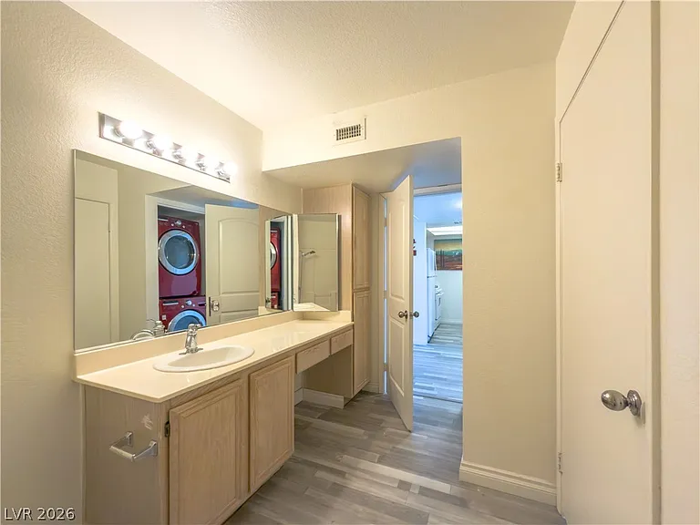 8070 W Russell Rd #2063 — Photo 6