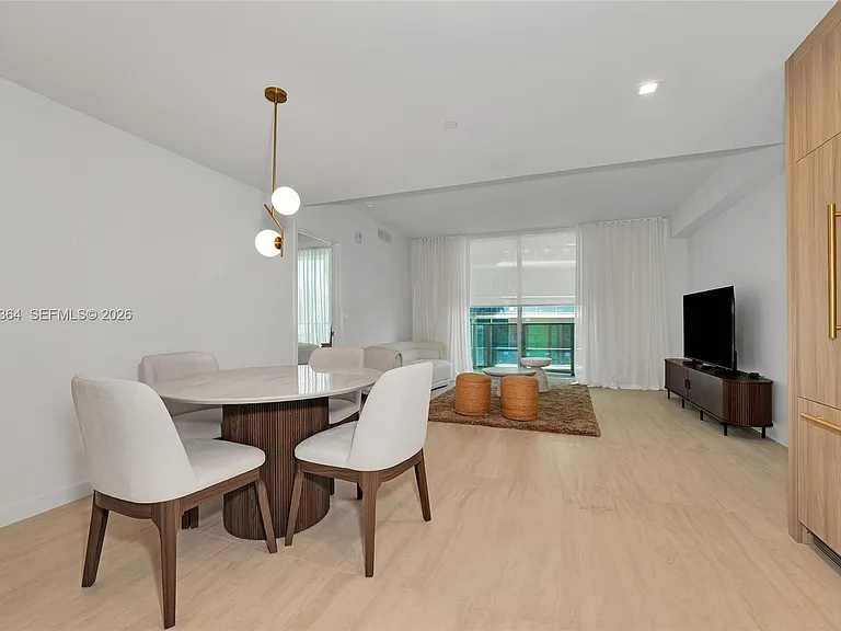 77 SE 5th St #1906 — Photo 7