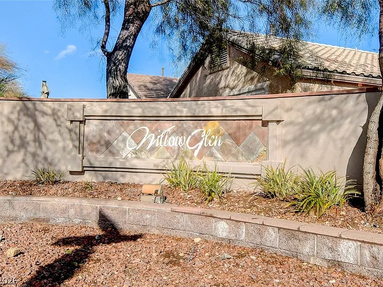 10261 Bentley Oaks Ave — Photo 50