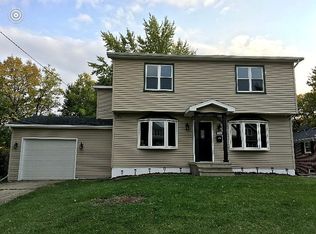 2122 2nd St, Peru, IL 61354