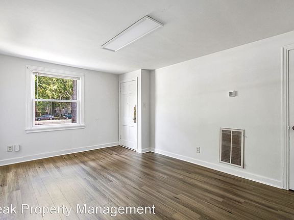 4th image of 4913 Chamberlayne Ave #11210194
