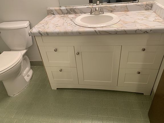 5th image of 613 Meadow Ln #1