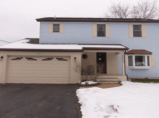 9086 Beach Rd, Brewerton, NY 13029