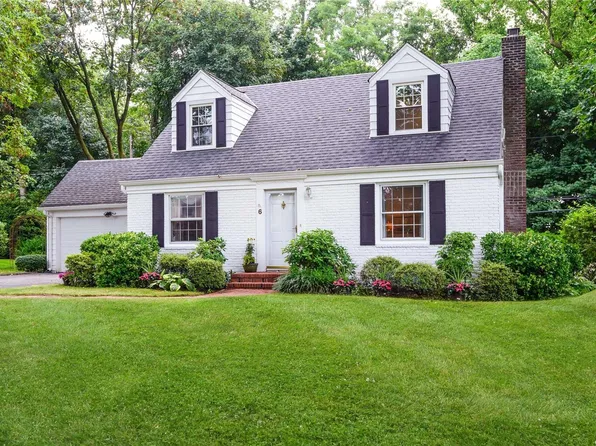 6 Crestwood Road, Port Washington, NY 11050