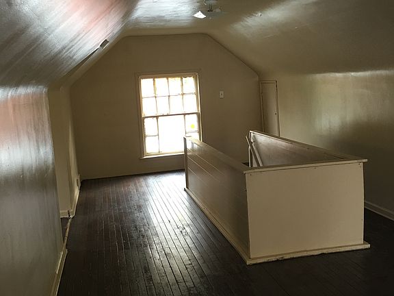 Upstairs bedroom