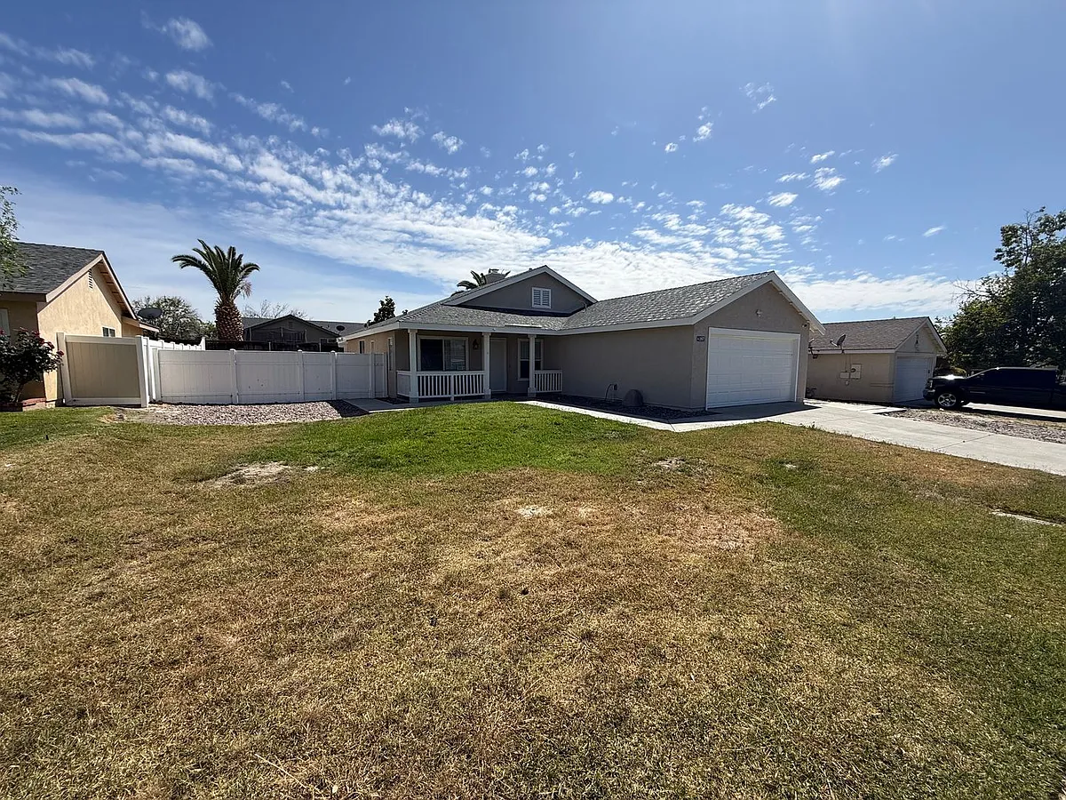 Building Photo - 42957 Masonic Dr
