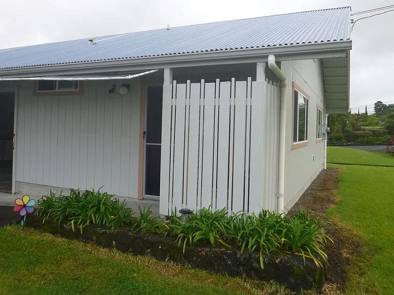 Kapualani St — Photo 1