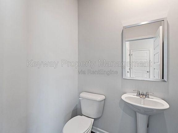 5th image of 504 Myrtle Crst