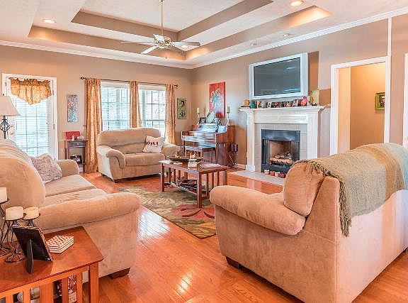 3rd image of 113 Copperfield Ct